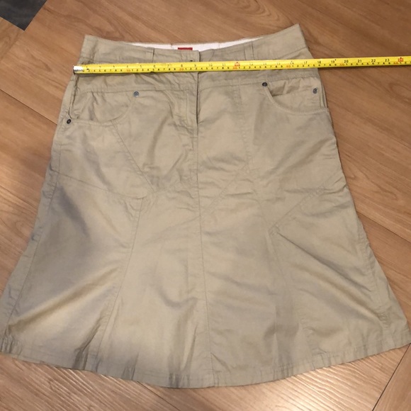 Midi/modest Skirt tan/beige Esprit, two pockets and zip in front, EUR40/US10 - Picture 8 of 8